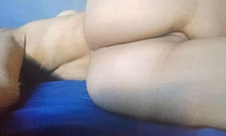 mature feet onlyfans nude image