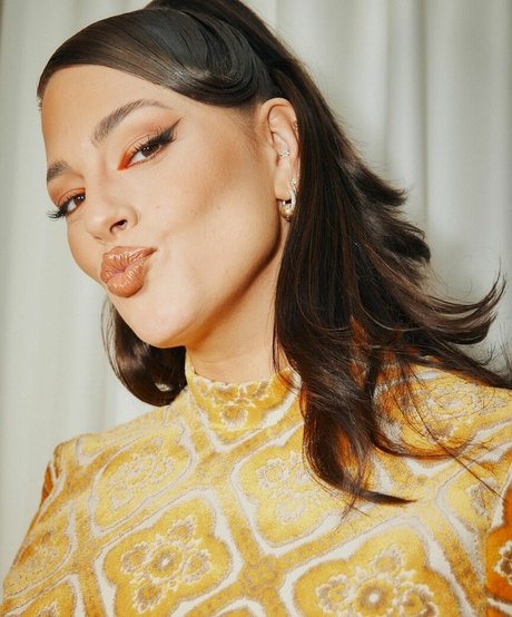 mommy onlyfans nude gallery