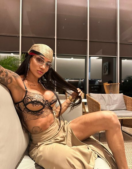 sweetlaurasaenz hot pornstar photo