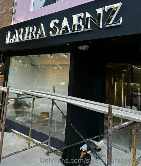 sweetlaurasaenz best actress photos