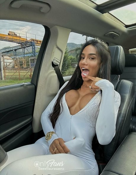 sweetlaurasaenz model high quality img