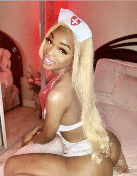 samanthaporsha model sexy photo