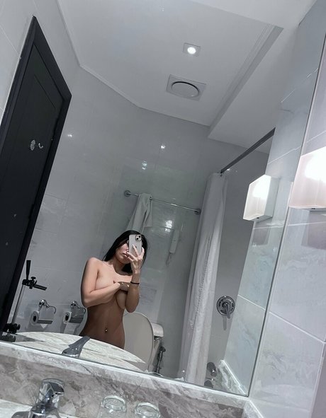 itsmearra freeaccount hd model image