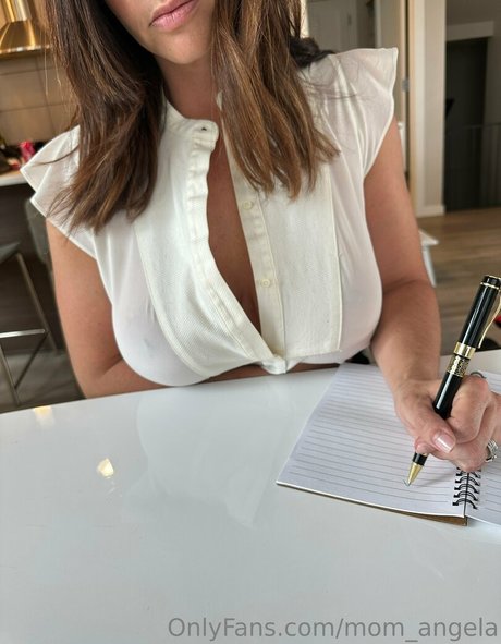 angelagrey xoxo model photos