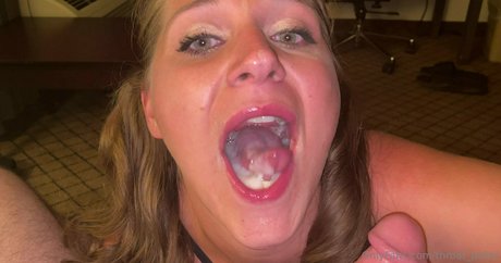 throat poker nice model picture