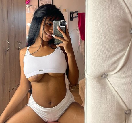 Giuliavalencia star hd pics