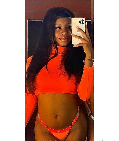 Giuliavalencia star top gallery