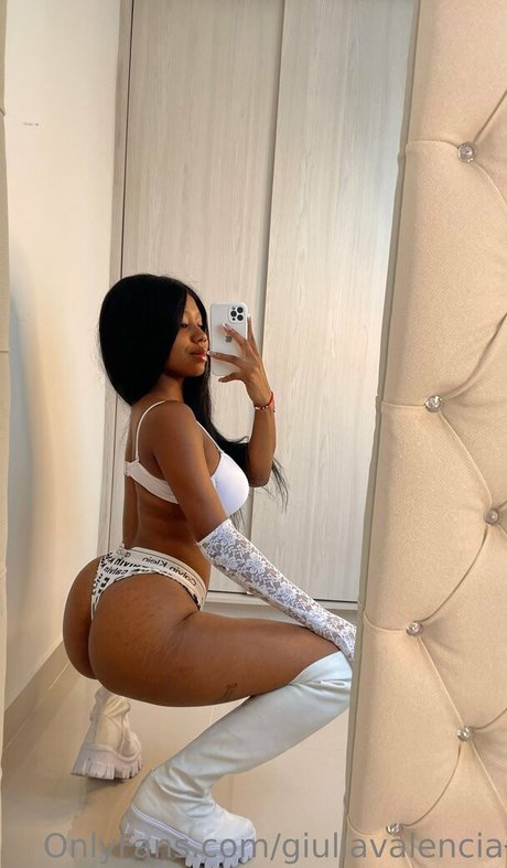 Giuliavalencia star hd pics