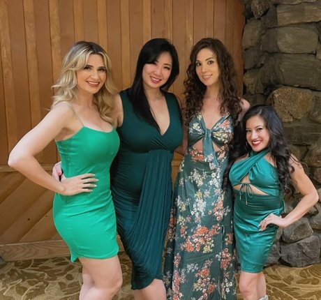 That Star Wars Girl star naked pics