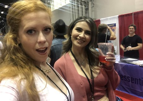 That Star Wars Girl star erotic pic