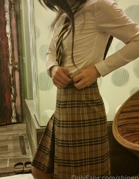 shinen erotic model img