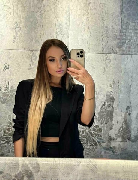 jessicastrong exclusive star image