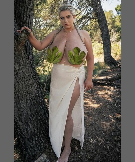 Nina Phoenix nude actress img