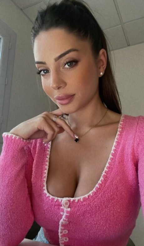 skinny milf onlyfans top pictures