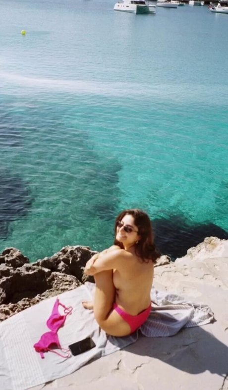 Ischtar Isik hd star image