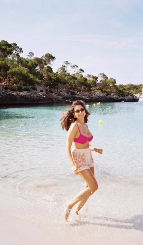 Ischtar Isik hot star pictures