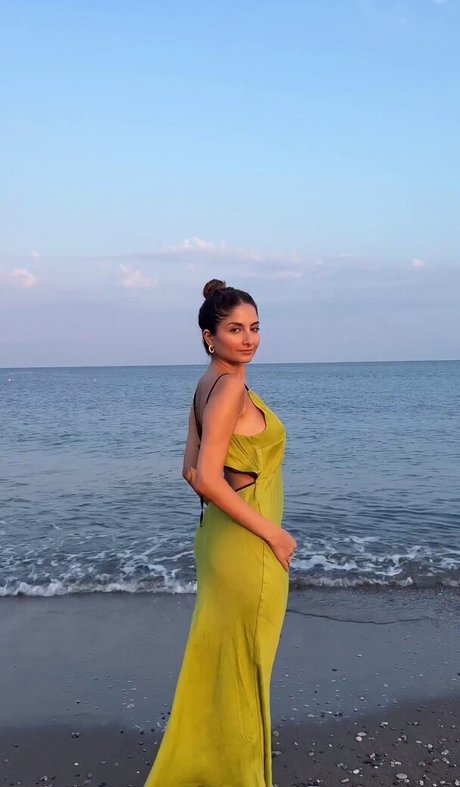 Ischtar Isik pornstar exclusive galleries