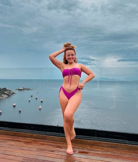 big tits blonde onlyfans free xxx archive