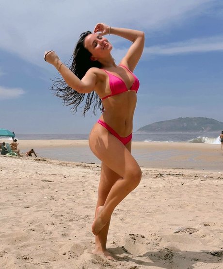 Larissa Manoela star exclusive img