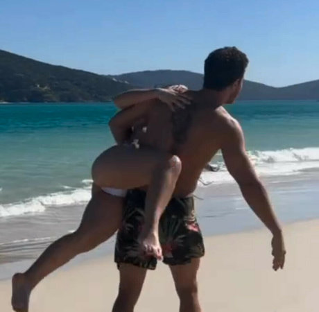 Larissa Manoela model sex photo