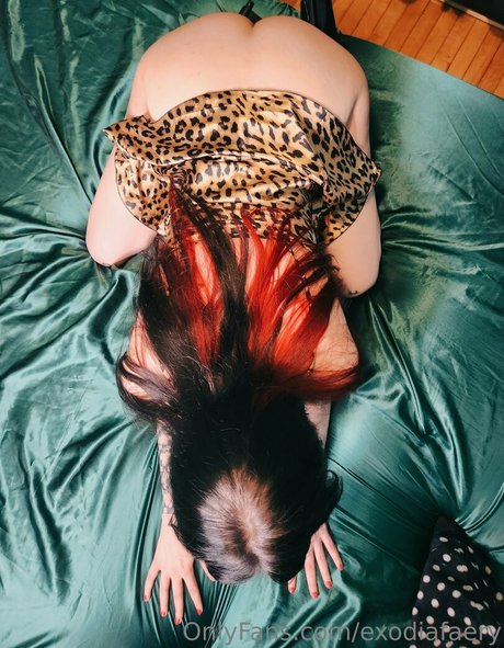 exodiafaery erotic pornstar image
