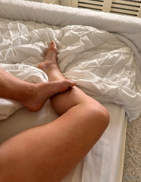 cheekysoles333 porn model picture