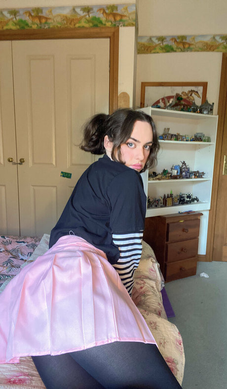 xwhitewrenx nudes actress photo