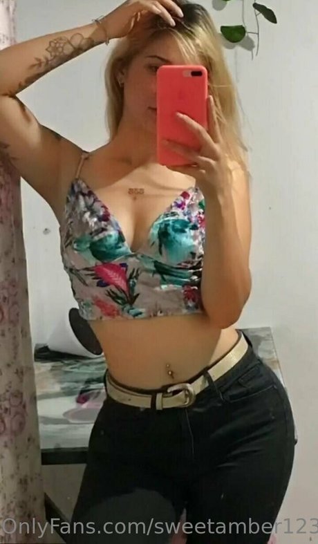 camil0530 erotic actress galleries