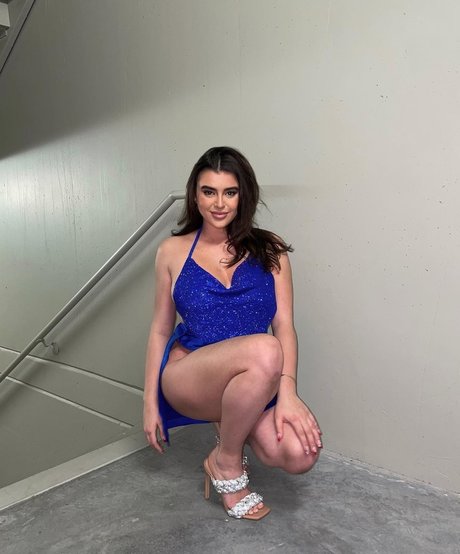 Kalani Hilliker star naked images