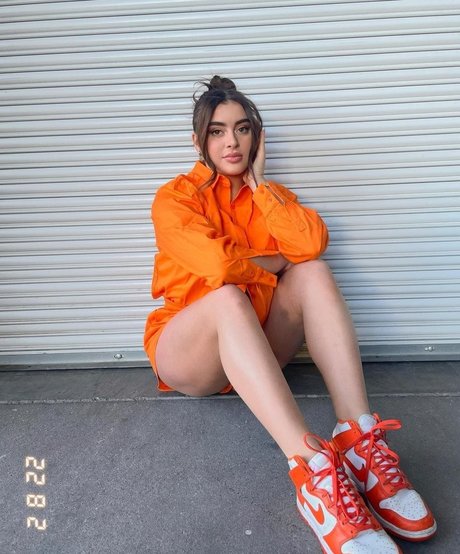 Kalani Hilliker best model photo