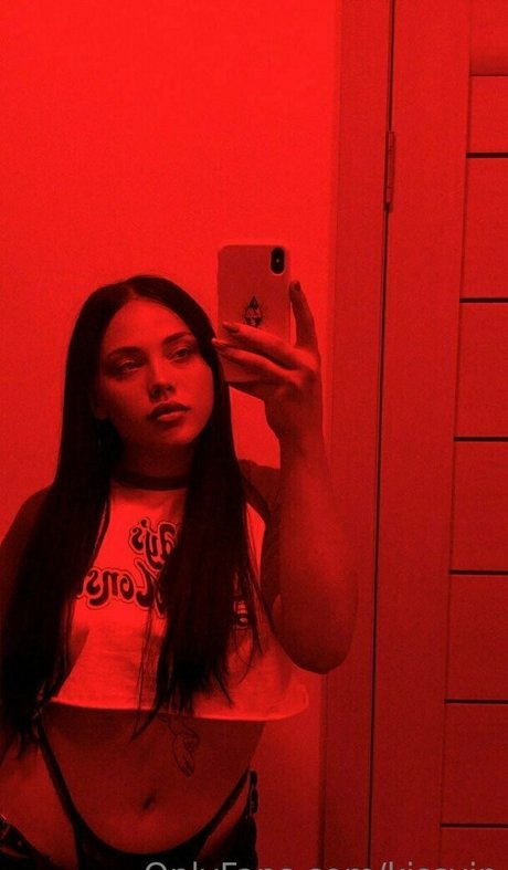 kissvip nude star picture