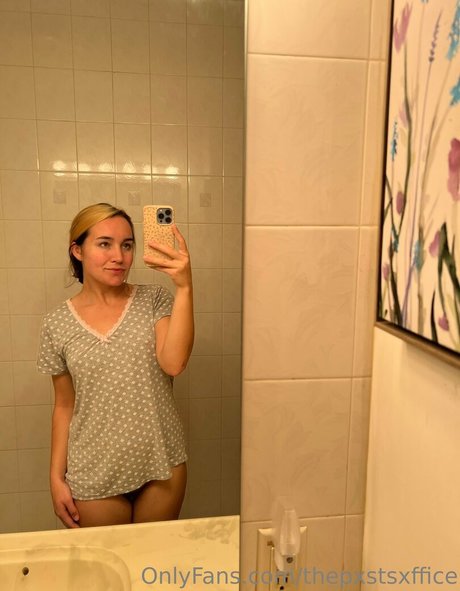 thepxstsxffice model pretty photos