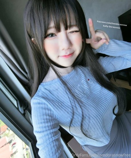 iamdorasnowfree pornstar high quality pic