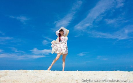 iamdorasnowfree model nice archive