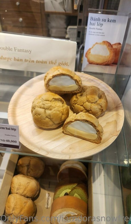 iamdorasnowfree pornographic star galleries