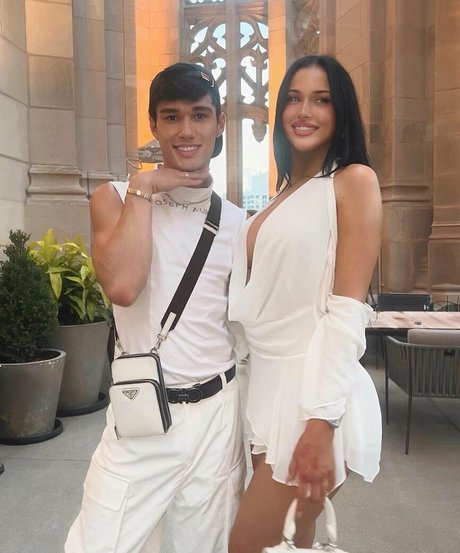 kittytheasmrqueen pornographic star pictures