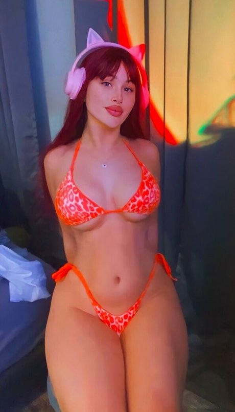 kittytheasmrqueen hot actress images