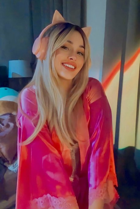 kittytheasmrqueen star nice pic