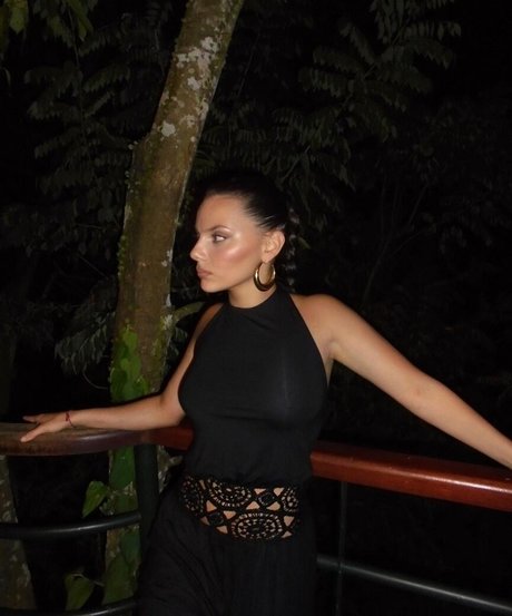 Dafne Keen model xxx galleries