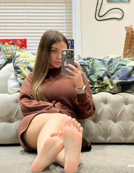 dsb2022 pretty model img