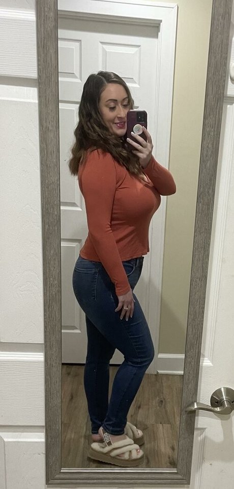 Momdd98 top actress image