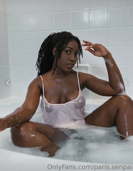 Paris Senpai model nice galleries