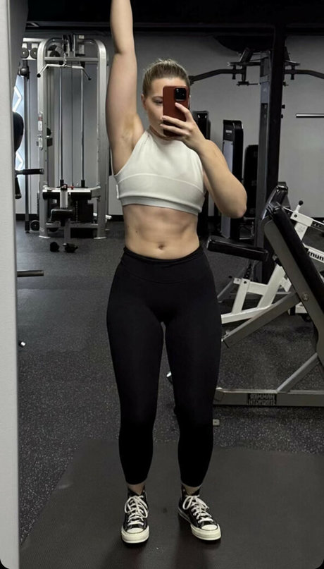 Pineapplebrat porn star archive