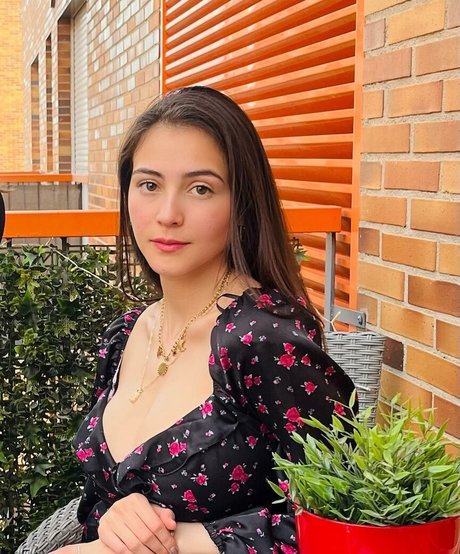 derlydaniela sex star pictures