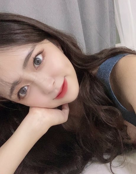 bbang9 2 beautiful model picture