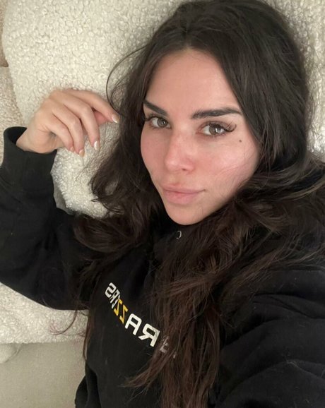 Suttin pornstar nudes photo