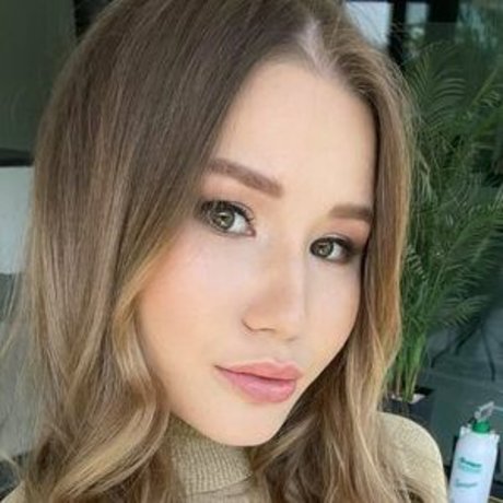 Amalia Davis star high quality archive