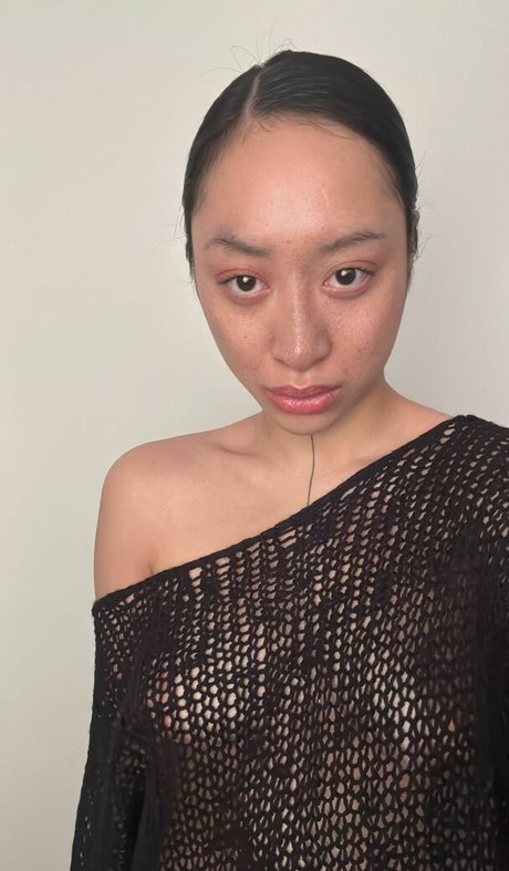 Dieu Linh Vuong erotic star pics