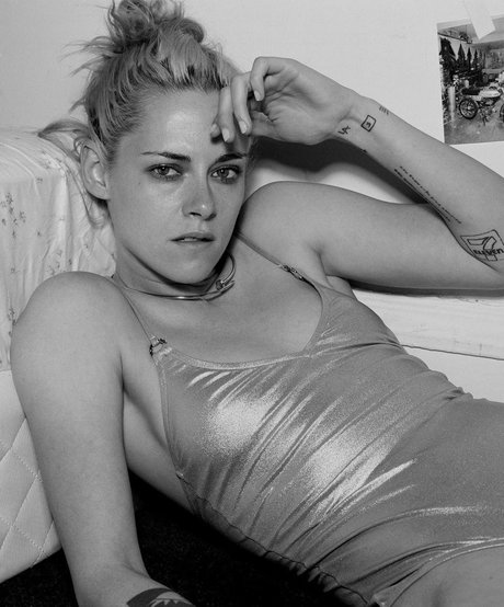 Kristen Stewart sexy pornstar pics