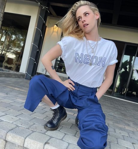 Kristen Stewart nude pornstar picture